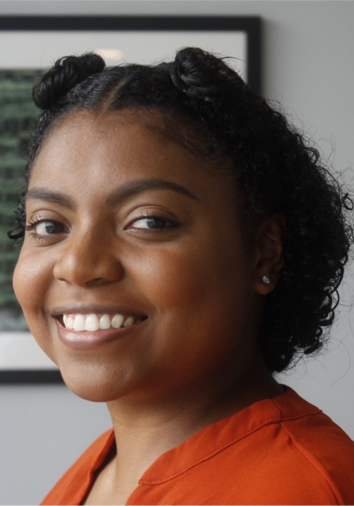 MelanieHeadshot_Portrait